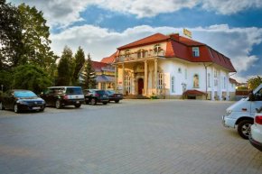 Гостиница Hotel Garden  Болеславец